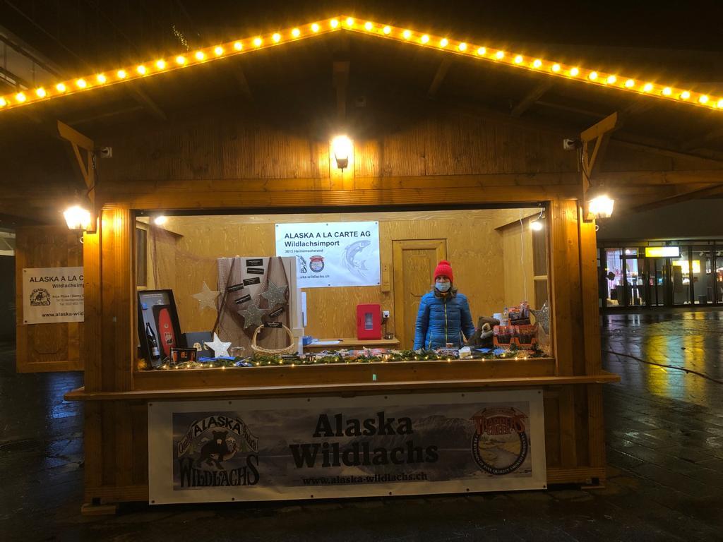 Weihnachtsmarkt Manorplatz Thun